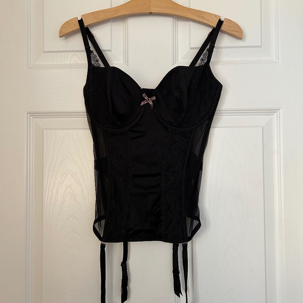 Sexy lace and mesh corset lingerie